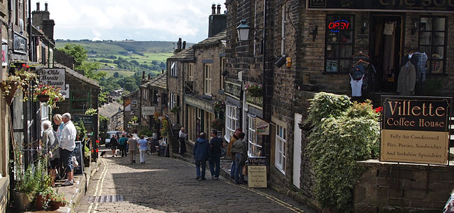  Hebden Bridge and Haworth - The home of the Bronte Sisters!