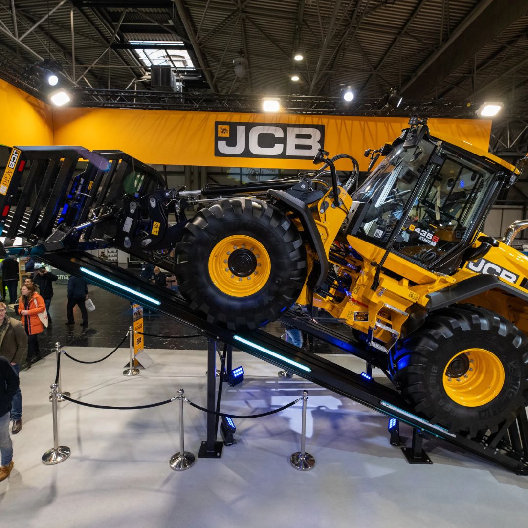 Lamma Show 2026 Return Coach Travel