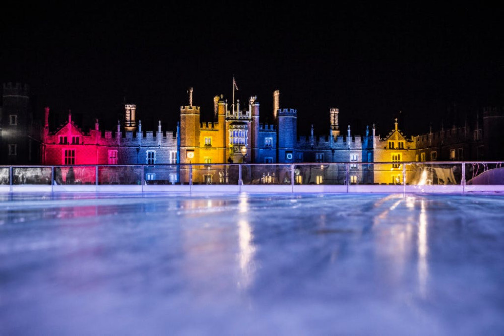Hampton Court Palace Festive Fayre & Oxford Christmas Markets